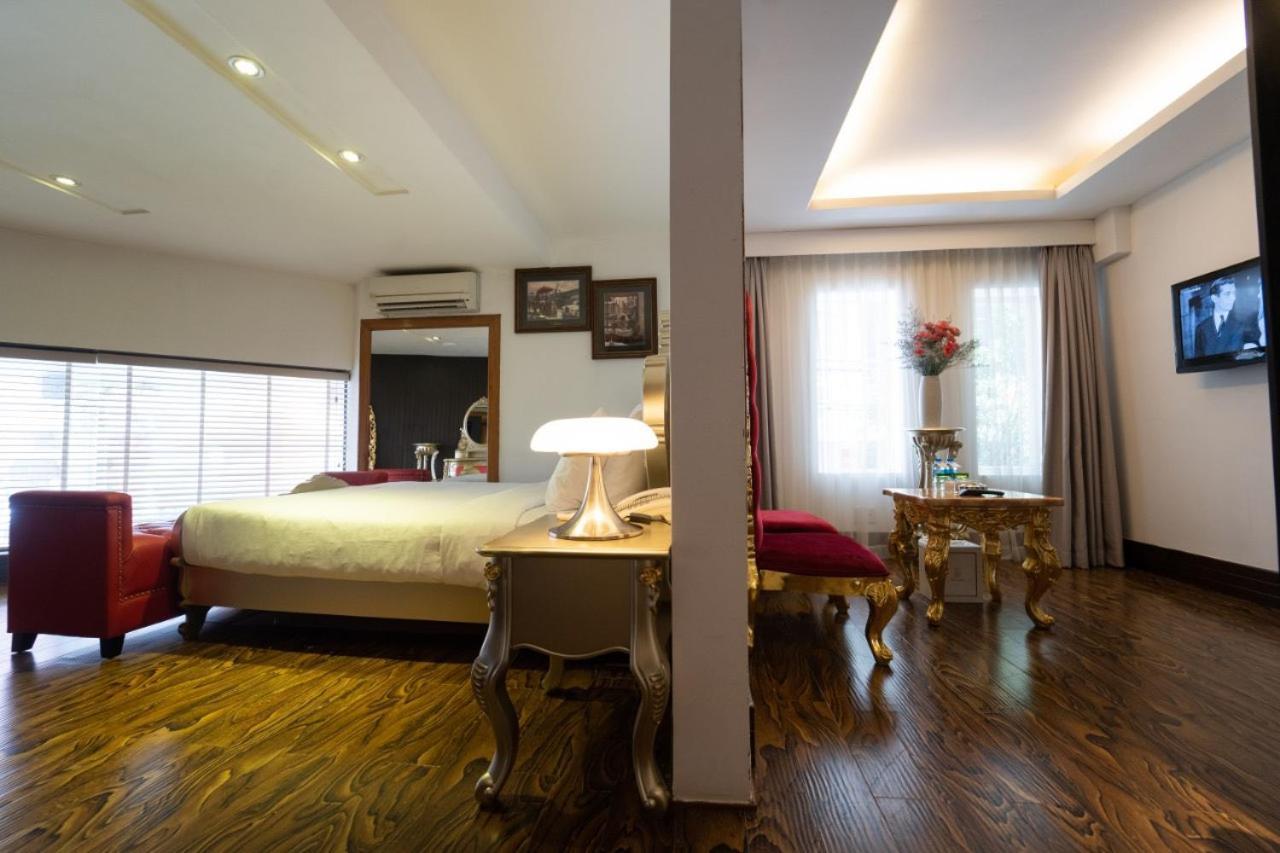 The White Hotel 8A Thai Van Lung Ho Chi Minh-staden Exteriör bild