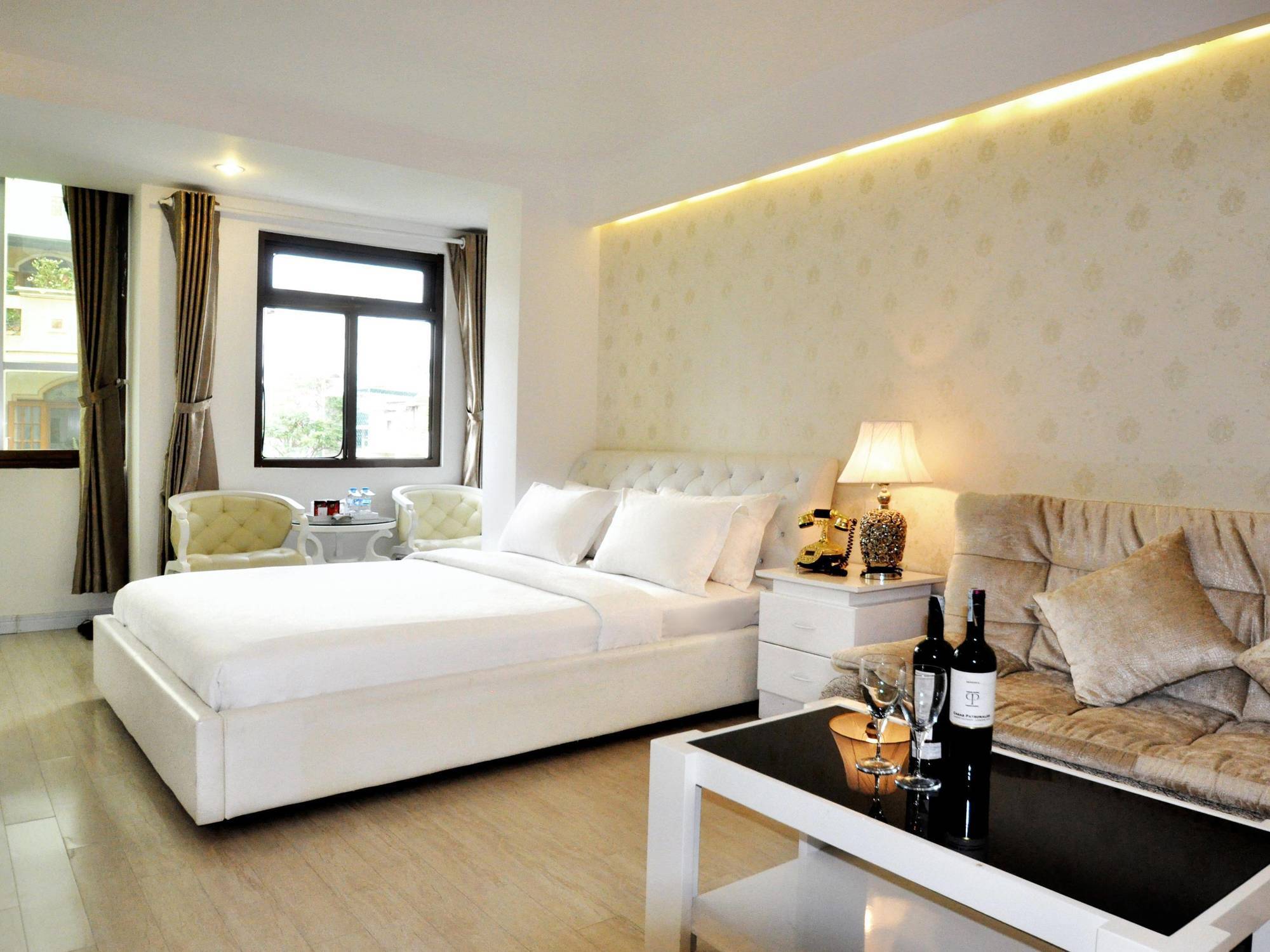 The White Hotel 8A Thai Van Lung Ho Chi Minh-staden Exteriör bild
